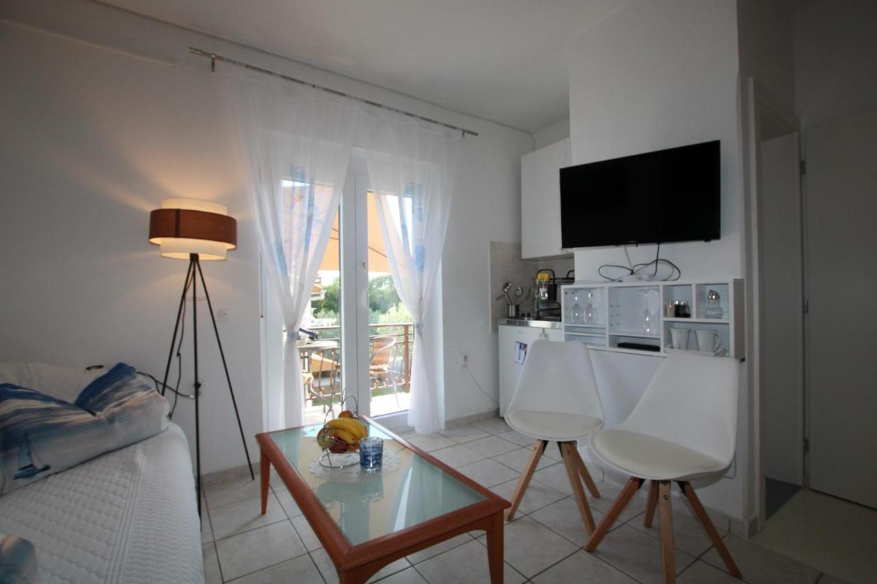 Blue Adria Suites Porec Exterior photo