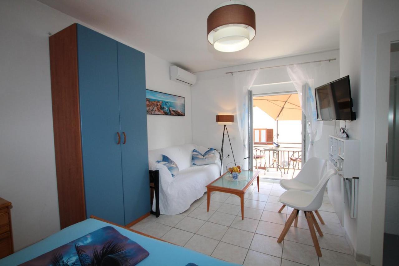 Blue Adria Suites Porec Exterior photo